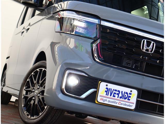 Ｎ－ＢＯＸカスタム ターボコーディネートスタイル　９型ホンダコネクトナビ　フルセグ　バックカメラ　ホンダセンシング　ＣａｒＰｌａｙ対応　ＤＶＤ再生　両側電動スライド　レーダークルーズ　専用シート　シートヒーター　本革巻ステア　電動パーキング（22枚目）