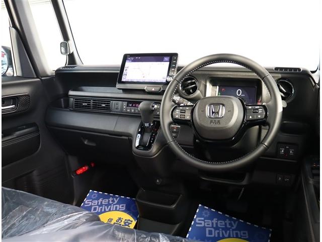 Ｎ－ＢＯＸカスタム ターボコーディネートスタイル　９型ホンダコネクトナビ　フルセグ　バックカメラ　ホンダセンシング　ＣａｒＰｌａｙ対応　ＤＶＤ再生　両側電動スライド　レーダークルーズ　専用シート　シートヒーター　本革巻ステア　電動パーキング（30枚目）