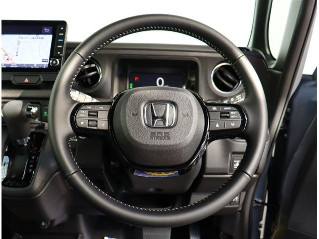 Ｎ－ＢＯＸカスタム ターボコーディネートスタイル　９型ホンダコネクトナビ　フルセグ　バックカメラ　ホンダセンシング　ＣａｒＰｌａｙ対応　ＤＶＤ再生　両側電動スライド　レーダークルーズ　専用シート　シートヒーター　本革巻ステア　電動パーキング（31枚目）