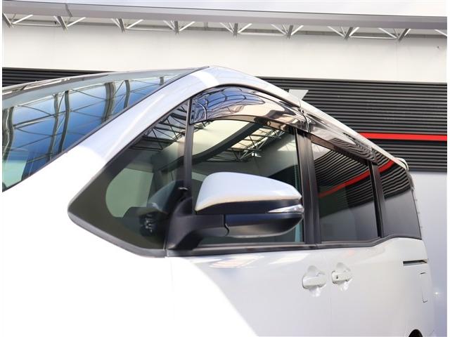 ノア Ｓｉ　純正１０インチメモリーナビフルセグバックカメラスマートキードラレコステアリモコンクルコンＥＴＣＬＥＤヘッドライト＆フォグ両側電動スライドアイドリングストップ（25枚目）