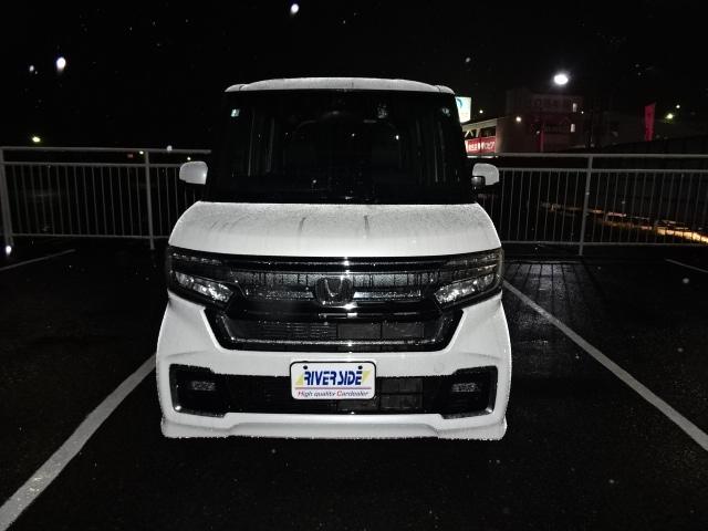 Ｎ－ＢＯＸカスタム Ｌターボ　社外メモリーナビ　フルセグ　バックカメラ　スマートキー　ＥＴＣ　純正１５インチアルミ　ＬＥＤヘッドライト＆フォグ　ステアリモコン　レーダークルコン　シートヒーター（5枚目）