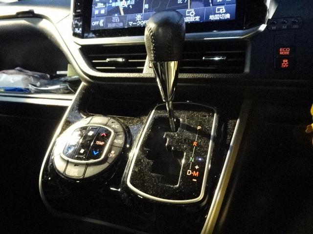 ヴォクシー ＺＳ　煌ＩＩ　アルパインツインモニター　フルセグ　バックカメラ　スマートキー　純正１６インチアルミ　ＬＥＤヘッドライト＆フォグ　両側電動スライド　ステアリモコン　クルコン（9枚目）