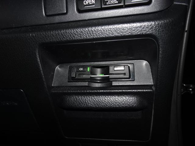 ヴォクシー ＺＳ　煌ＩＩ　アルパインツインモニター　フルセグ　バックカメラ　スマートキー　純正１６インチアルミ　ＬＥＤヘッドライト＆フォグ　両側電動スライド　ステアリモコン　クルコン（11枚目）