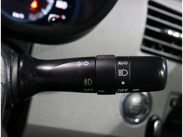 マークＸジオ ２４０Ｇ　社外メモリーナビフルセグバックカメラＢｌｕｅｔｏｏｔｈスマートキーＥＴＣ７人乗りパワーシートステアリモコン電格ミラーオートライト（15枚目）