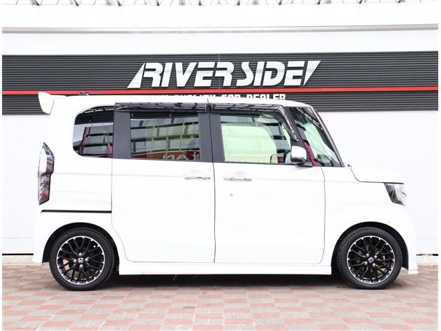 Ｎ－ＢＯＸカスタム ＥＸターボ　無限エアロ純正８インチメモリーナビフルセグバックカメラスマートキーＥＴＣ純正ドラレコハーフレザーシートシートヒーターステアリモコンレーダークルコンコーディネートスタイル１５インチアルミ（5枚目）