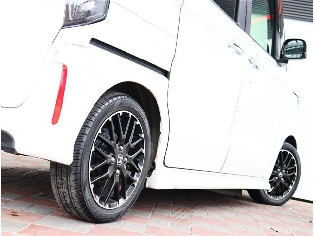 Ｎ－ＢＯＸカスタム ＥＸターボ　無限エアロ純正８インチメモリーナビフルセグバックカメラスマートキーＥＴＣ純正ドラレコハーフレザーシートシートヒーターステアリモコンレーダークルコンコーディネートスタイル１５インチアルミ（27枚目）