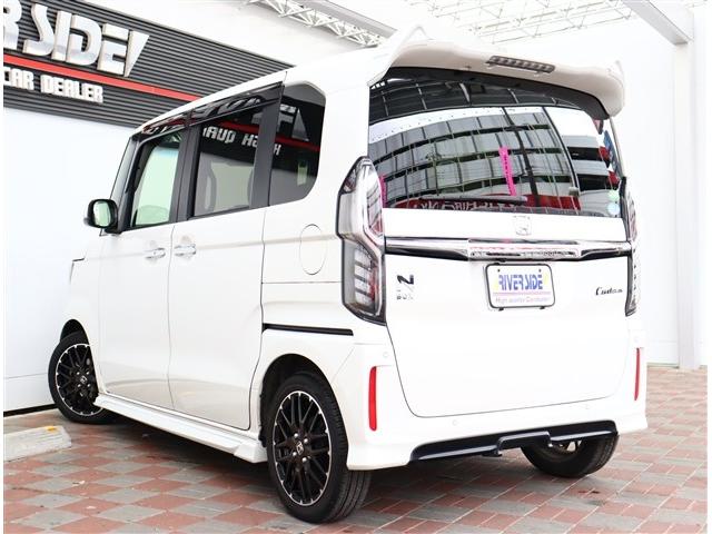 Ｎ－ＢＯＸカスタム ＥＸターボ　無限エアロ純正８インチメモリーナビフルセグバックカメラスマートキーＥＴＣ純正ドラレコハーフレザーシートシートヒーターステアリモコンレーダークルコンコーディネートスタイル１５インチアルミ（28枚目）