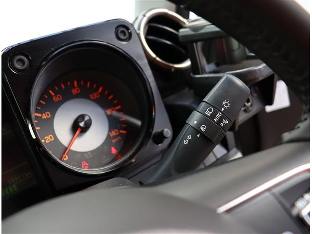 ジムニー ＸＣ　アルパイン１１インチナビフルセグバックカメラ純正１６インチアルミＬＥＤヘッドライト＆フォグステアリモコンクルーズコントロールデジタルインナーミラールーフキャリア背面カバー純正シートカバーワンオーナー（41枚目）