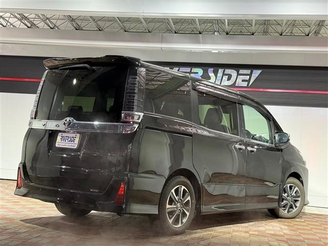 ヴォクシー ZS 煌III アルパイン9インチメモリーナビ後席モニターバックカメラスマートキーLEDヘッドライト&フォグ両側電動スライドドアハーフレザーシートコーナーセンサー(22枚目)