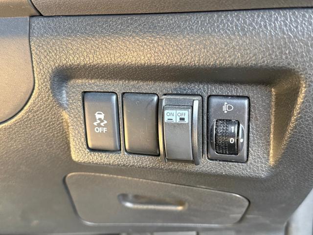 エクストレイル 　純正メモリーナビフルセグスマートキーＥＴＣ社外２０インチアルミ（8枚目）