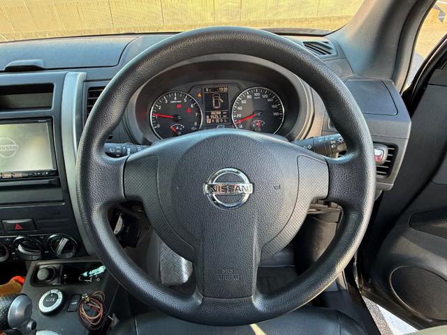 エクストレイル 　純正メモリーナビフルセグスマートキーＥＴＣ社外２０インチアルミ（10枚目）