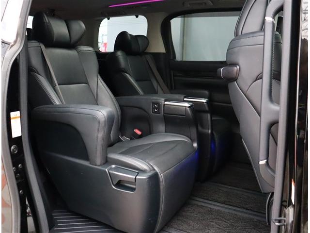 アルファード ２．５Ｓ　Ｃパッケージ　ＪＢＬナビ全方位カメラフルセグ後席モニターＬＥＤヘッドライト＆フォグ前後ドラレコデジタルインナーミラーコンビハンドルステアリモコンレーダークルコンサンルーフワンオーナー（17枚目）