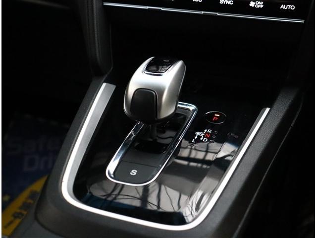 シャトル ハイブリッドＸ　ホンダセンシング　純正８インチメモリーナビフルセグバックカメラスマートキーＥＴＣＬＥＤヘッドライト＆フォグハーフレザーシートレーダークルコン前後ドラレココーナーセンサー（14枚目）