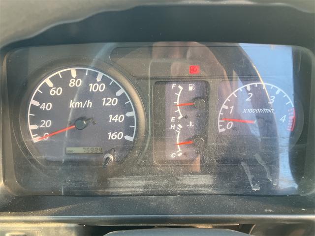 エルフトラック 高床　最大積載量３０００Ｋｇ・３ｔ・軽油・５速マニュアル・左電動格納ミラー・平床ボディ・エアコン・パワステ・エアバック・パワーウィンドウ・ＡＢＳ（15枚目）