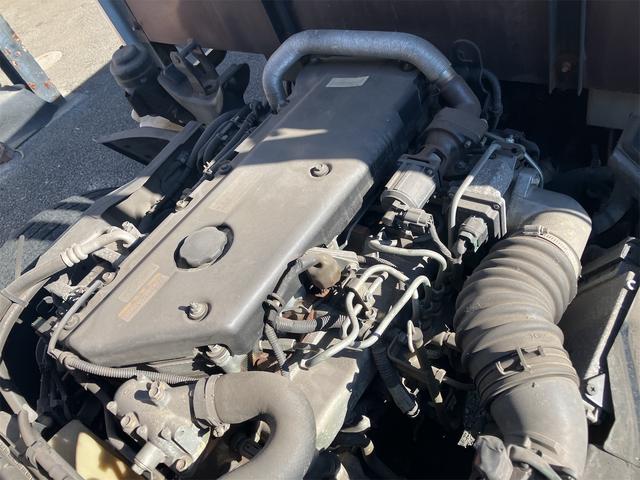 エルフトラック 高床　最大積載量３０００Ｋｇ・３ｔ・軽油・５速マニュアル・左電動格納ミラー・平床ボディ・エアコン・パワステ・エアバック・パワーウィンドウ・ＡＢＳ（48枚目）