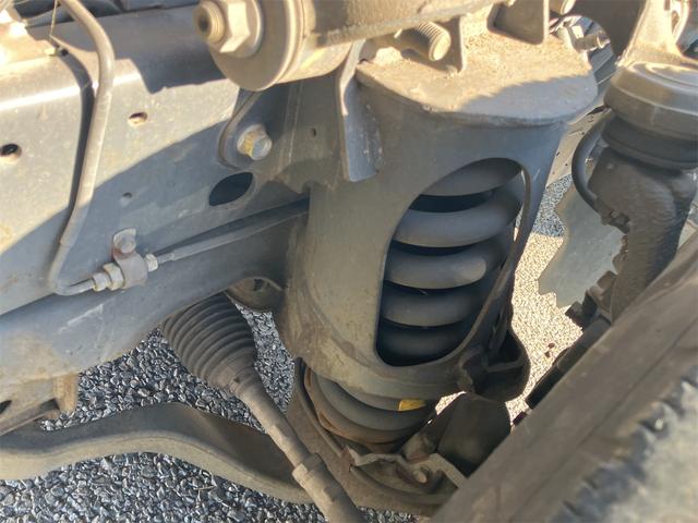 エルフトラック 高床　最大積載量３０００Ｋｇ・３ｔ・軽油・５速マニュアル・左電動格納ミラー・平床ボディ・エアコン・パワステ・エアバック・パワーウィンドウ・ＡＢＳ（51枚目）