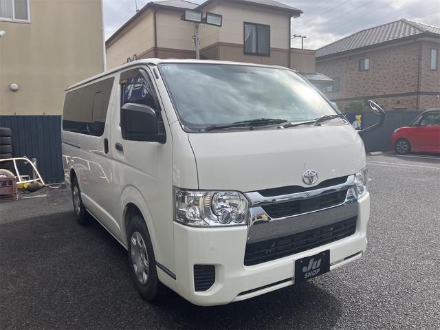 ハイエースバン ロングDX GLパッケージ 純正ワンセグTVナビ・Bluetooth接続・パノラマビューモニター・ETC・LEDヘッドライト・同色バンパー・キーレス2個・サイドカメラ・電動格納ミラー(3枚目)