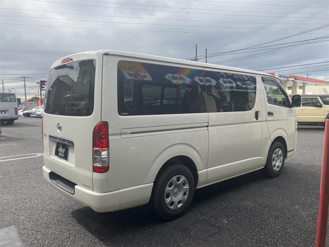 ハイエースバン ロングDX GLパッケージ 純正ワンセグTVナビ・Bluetooth接続・パノラマビューモニター・ETC・LEDヘッドライト・同色バンパー・キーレス2個・サイドカメラ・電動格納ミラー(4枚目)