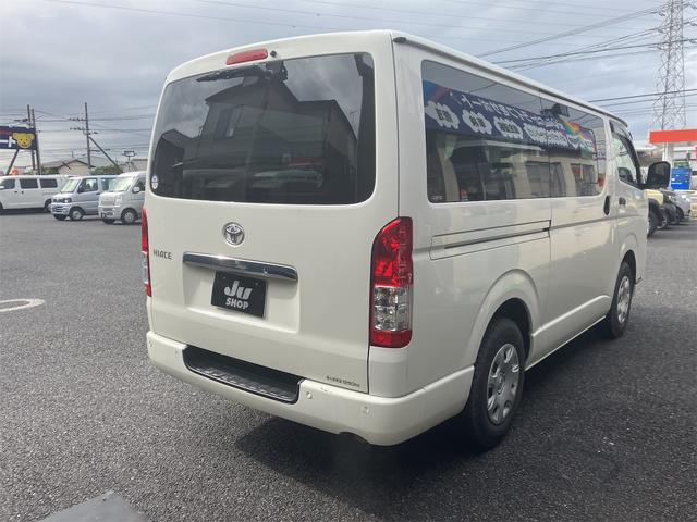 ハイエースバン ロングDX GLパッケージ 純正ワンセグTVナビ・Bluetooth接続・パノラマビューモニター・ETC・LEDヘッドライト・同色バンパー・キーレス2個・サイドカメラ・電動格納ミラー(5枚目)