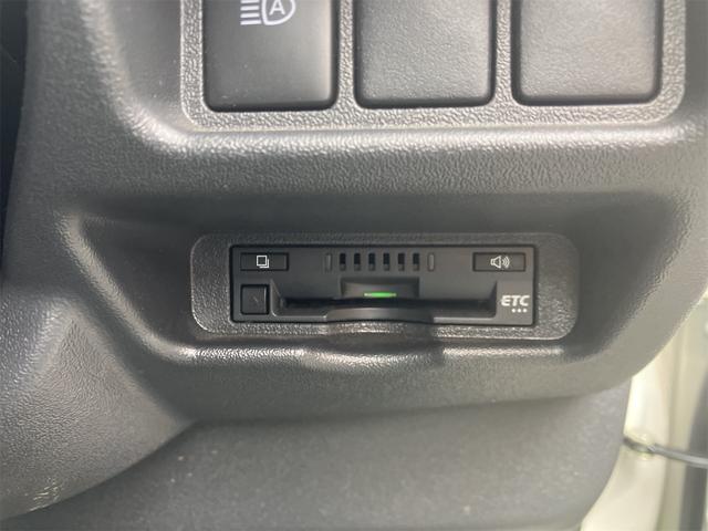 ハイエースバン ロングDX GLパッケージ 純正ワンセグTVナビ・Bluetooth接続・パノラマビューモニター・ETC・LEDヘッドライト・同色バンパー・キーレス2個・サイドカメラ・電動格納ミラー(21枚目)