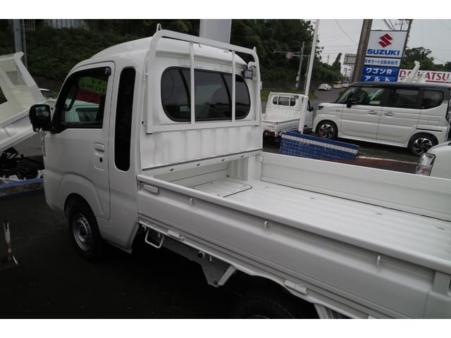 ハイゼットトラック ジャンボエクストラ　ハイゼットトラック　ジャンボ　４ＷＤ　届出済未使用車　エアコン　パワステ　ナビ　テレビ（2枚目）