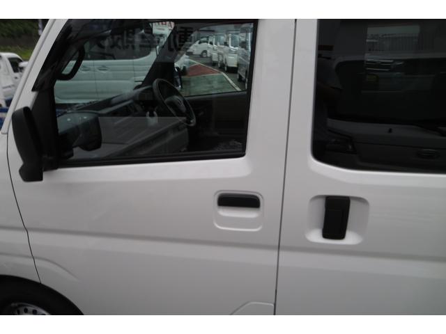 ハイゼットカーゴ ＤＸ　届出済未使用車　エアコン　パワステ（7枚目）