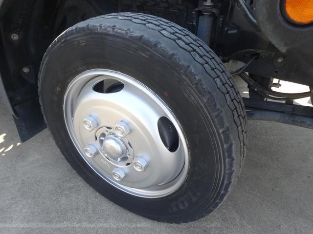 デュトロ 　超ワイド　ロング　フルジャストロー　積載量２ｔ　走行距離６８５００ｋｍ　車両総重量４９４５ｋｇ（24枚目）