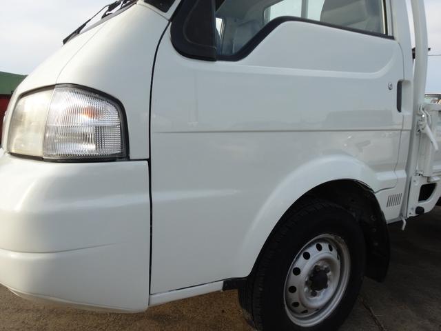 ボンゴトラック ワイドロー　４ＷＤ　ダブルタイヤ　低床　Ｈｉ－Ｌｏ切替付き　走行１８５００ｋｍ　積載量１ｔ　荷台鉄板仕上げ（12枚目）