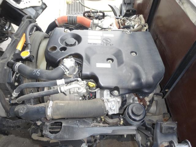 エルフトラック フルフラットロー　積載量２ｔ　全低床　荷台１０尺　ダブルタイヤ（15枚目）