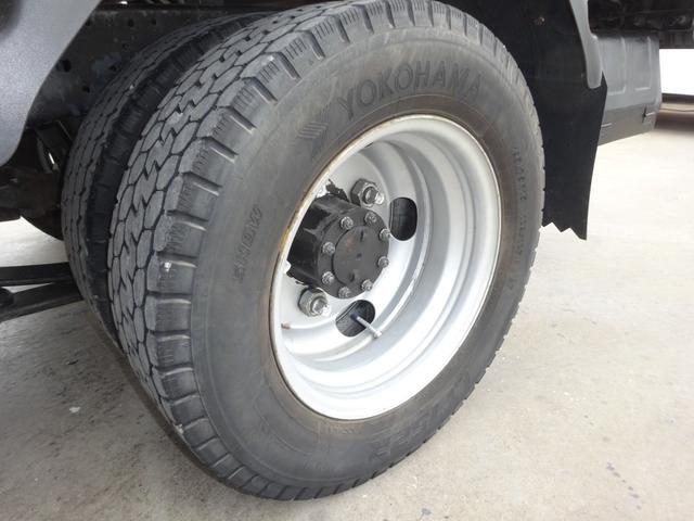 エルフトラック フルフラットロー　積載量２ｔ　全低床　荷台１０尺　ダブルタイヤ（19枚目）