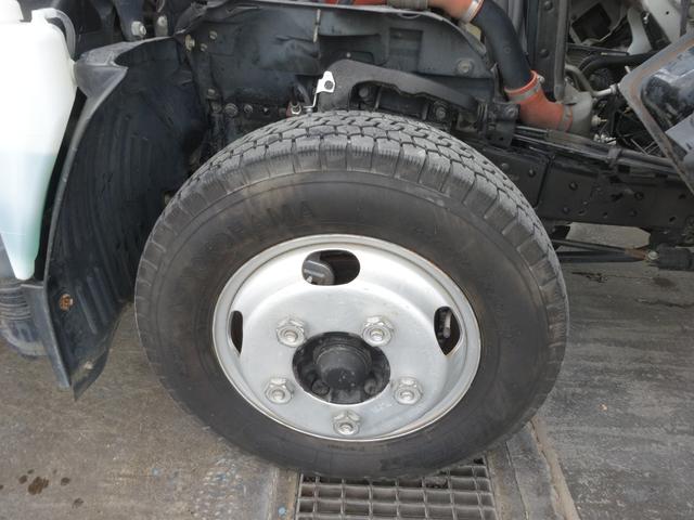 エルフトラック フルフラットロー　積載量２ｔ　全低床　荷台１０尺　ダブルタイヤ（23枚目）