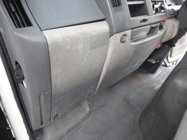 エルフトラック フルフラットロー　積載量２ｔ　全低床　荷台１０尺　ダブルタイヤ（32枚目）