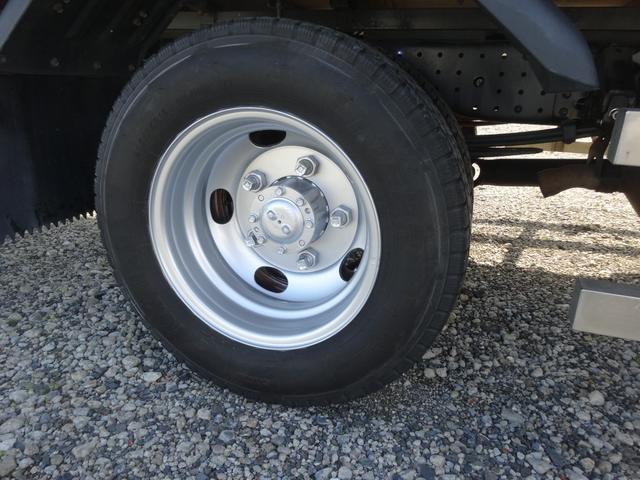 カゼット 　超ワイド　超ロング　カスタム　積載量２ｔ　全低床　荷台鉄板張り（22枚目）