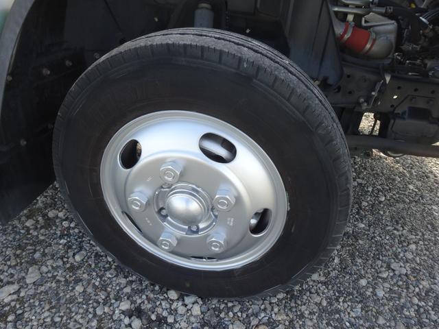 カゼット 　超ワイド　超ロング　カスタム　積載量２ｔ　全低床　荷台鉄板張り（26枚目）