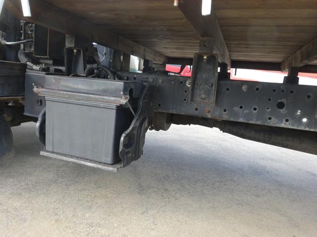 キャンターガッツ 全低床 積載量1.5t 荷台10尺 ダブルタイヤ(17枚目)