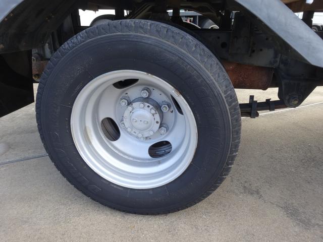 キャンターガッツ 全低床 積載量1.5t 荷台10尺 ダブルタイヤ(20枚目)