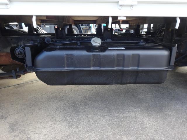 キャンターガッツ 全低床 積載量1.5t 荷台10尺 ダブルタイヤ(21枚目)
