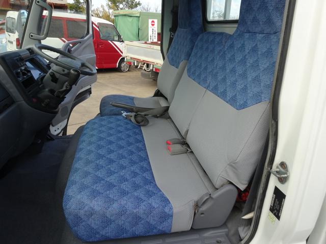 キャンターガッツ 全低床 積載量1.5t 荷台10尺 ダブルタイヤ(30枚目)