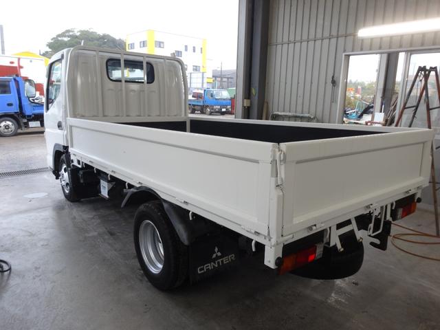 キャンターガッツ 全低床 積載量1.5t ダブルタイヤ 荷台10尺(11枚目)