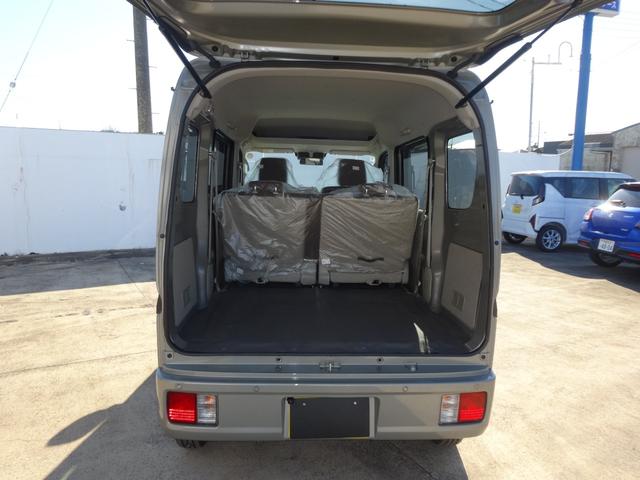 エブリイ ジョインターボ 届出済未使用車 フルセグナビ バックカメラ フロアマット バイザー セーフティサポート スマートキー LEDヘッドライト(9枚目)