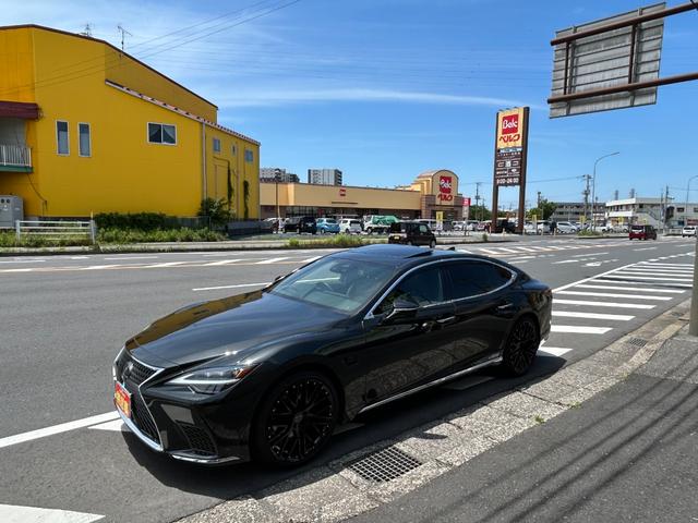 ＬＳ ＬＳ５００ｈ　バージョンＬ　アドバンスドドライブ　後期モデル・運転支援アドバンスドライブシステム・４ＷＤ・サンルーフ・全方位モニター・マークレビンソンオーディオシステム・ハンズフリーパワートランク・カールソン２２インチアルミホイール（19枚目）