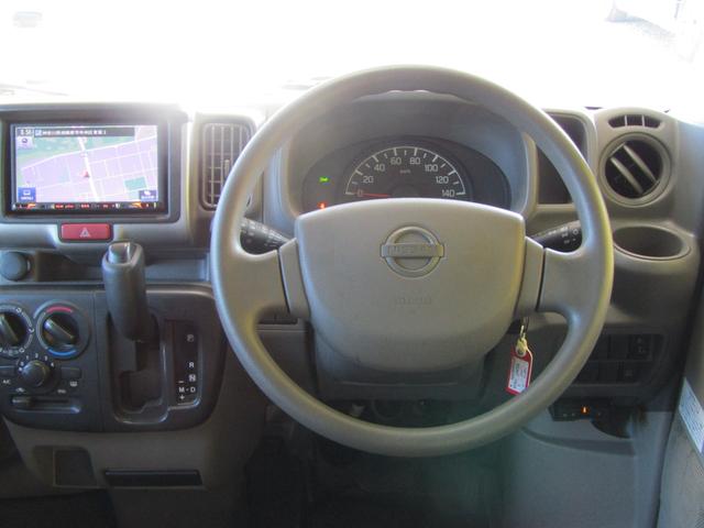 当社にてタイヤ交換も承っております●新品タイヤから中古タイヤやスタッドレスタイヤ等も当社でお安く承りますよ●もちろん社外アルミホイールの取付も承っております●お気軽に当店スタッフまでご相談下さいね●