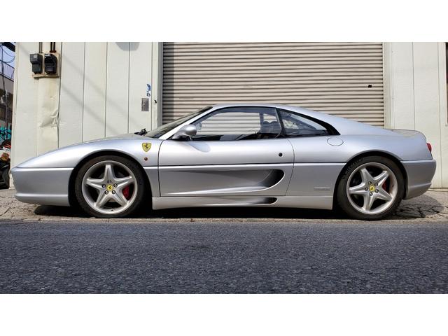 ３５５Ｆ１ ベルリネッタ　Ｆ１マチック・リアチャレンジグリル・ｃａｒｒｏｚｚｅｒｉａオーディオ（ＣＤ・Ｂｌｕｅｔｏｏｔｈ接続）・革シート・キーレスエントリー（7枚目）