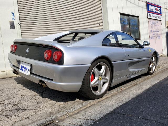 ３５５Ｆ１ ベルリネッタ　Ｆ１マチック・リアチャレンジグリル・ｃａｒｒｏｚｚｅｒｉａオーディオ（ＣＤ・Ｂｌｕｅｔｏｏｔｈ接続）・革シート・キーレスエントリー（10枚目）