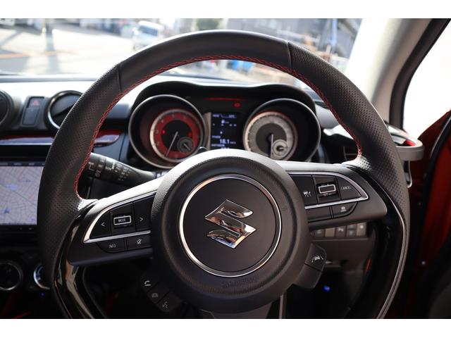 スイフトスポーツ ベースグレード　ベースグレード／全方位モニター用カメラパッケージ装着車／ノブレッセ製アイライン／社外シフトノブ／純正前後ドライブレコーダー／バックランプＬＥＤバルブ化（10枚目）