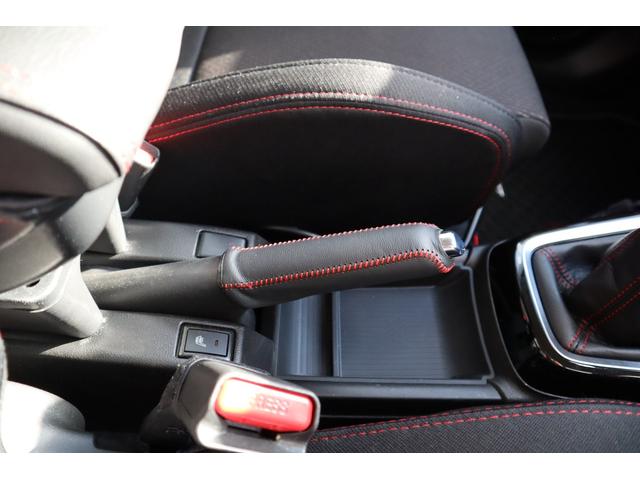 スイフトスポーツ ベースグレード　ベースグレード／全方位モニター用カメラパッケージ装着車／ノブレッセ製アイライン／社外シフトノブ／純正前後ドライブレコーダー／バックランプＬＥＤバルブ化（14枚目）