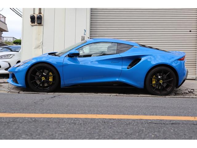 エミーラ Ｖ６　ファーストエディション　ＷＩＴＨ　ＭＥ　ＲＡＣＩＮＧ　ワンオフマフラー／６ＭＴ／スポーツサスペンション／ロワードブラックパック／ブラックアルカンタラ／イエローステッチ（5枚目）