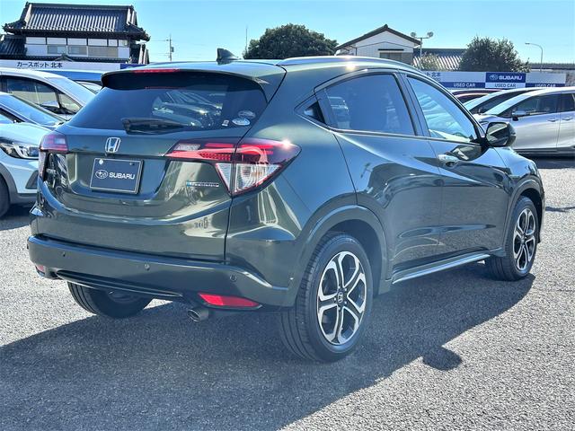 ヴェゼル ハイブリッド　Ｚ　ホンダセンシング　純正ナビ　衝突被害軽減ブレーキ　ＬＥＤヘッドランプ　アダプティブクルーズコントロール　コーナーセンサー　シートヒーター　プッシュスタート　純正ナビゲーション＆バックカメラ　ＥＴＣ　社外ドライブレコーダー（2枚目）