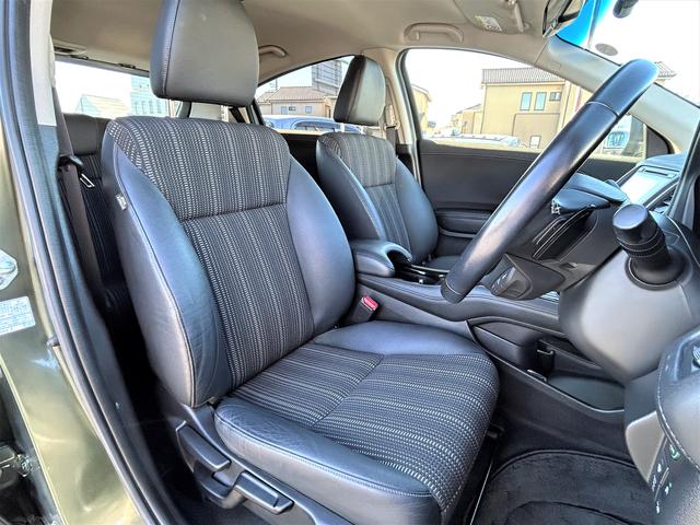 ヴェゼル ハイブリッド　Ｚ　ホンダセンシング　純正ナビ　衝突被害軽減ブレーキ　ＬＥＤヘッドランプ　アダプティブクルーズコントロール　コーナーセンサー　シートヒーター　プッシュスタート　純正ナビゲーション＆バックカメラ　ＥＴＣ　社外ドライブレコーダー（15枚目）