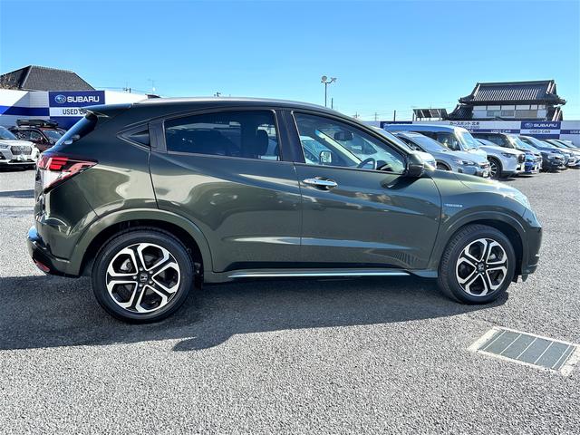 ヴェゼル ハイブリッド　Ｚ　ホンダセンシング　純正ナビ　衝突被害軽減ブレーキ　ＬＥＤヘッドランプ　アダプティブクルーズコントロール　コーナーセンサー　シートヒーター　プッシュスタート　純正ナビゲーション＆バックカメラ　ＥＴＣ　社外ドライブレコーダー（17枚目）